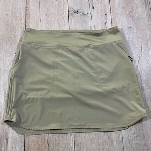 Patagonia Women's Tech Fishing Skort Size L Shale/ Tan Spring 2018